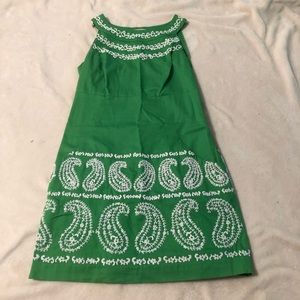 Green Lily Pulitzer dress w/ white Embroidered Detailing